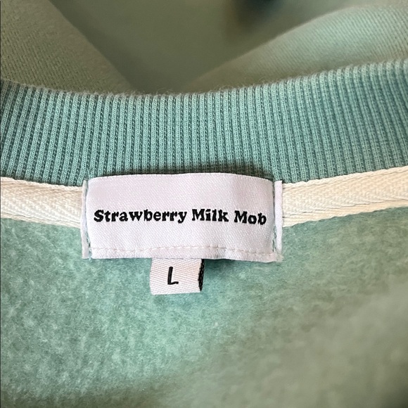 Strawberry Milk Mob Reason #87 Why I Love Men Crewneck Sweatshirt - Picture 5 of 12